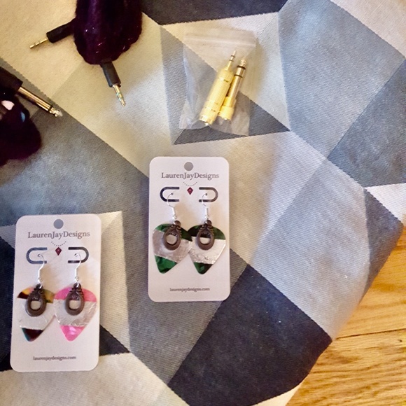 Electric Guitar Cable, Stereo Adapter, Audio Cable & Guitar Pick Earrings - Picture 6 of 9